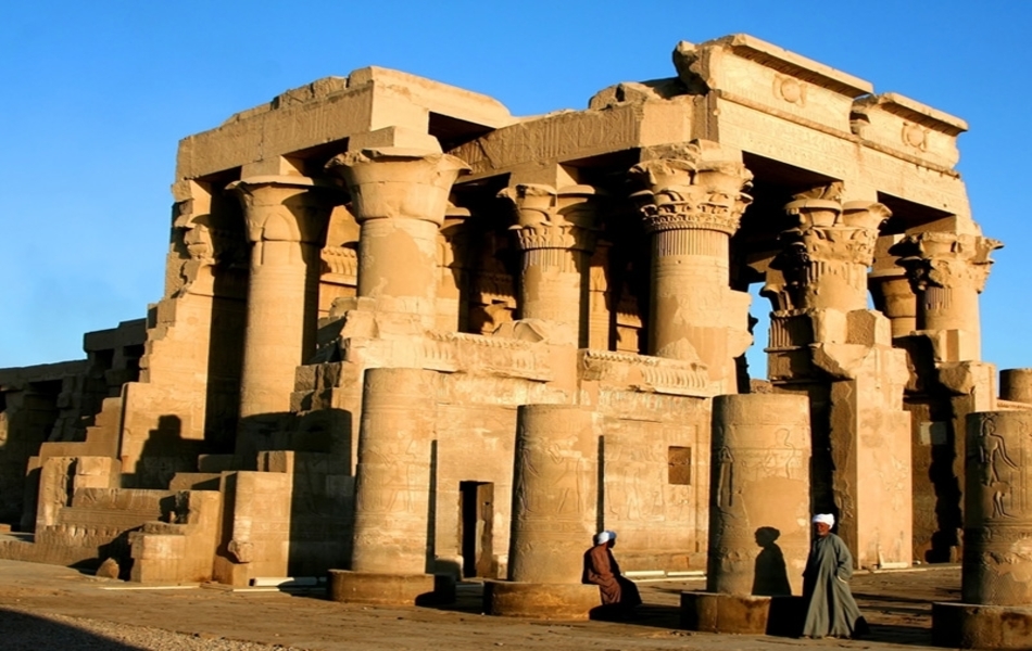 Nile Cruise Tour to Luxor & Aswan from Hurghada 